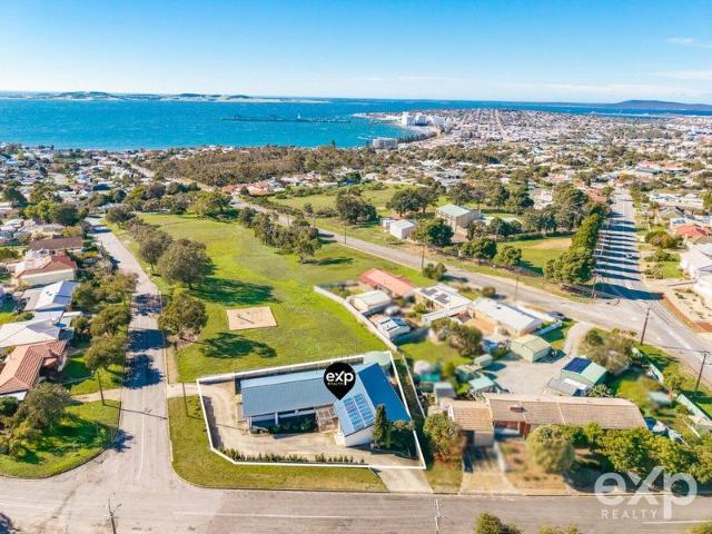 Spacious Family Living with Stunning Reserve & Bay Views