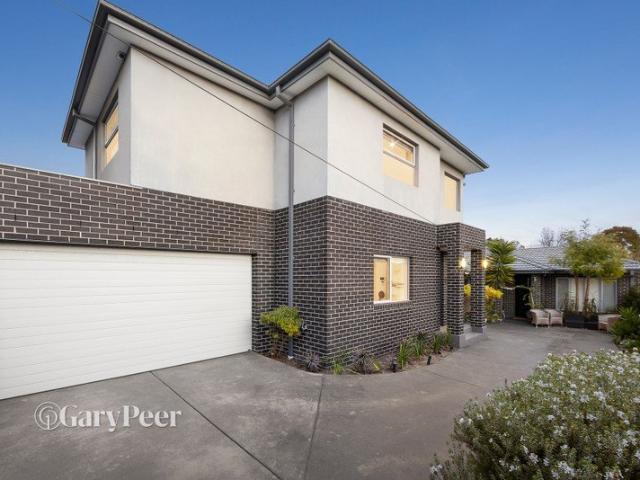 Spacious family living with style & ease