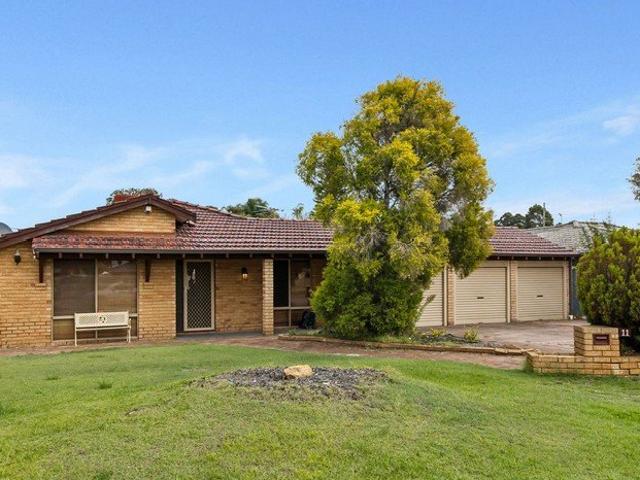 Spacious Family Living with Subdivision Potential in Prime Morley Location