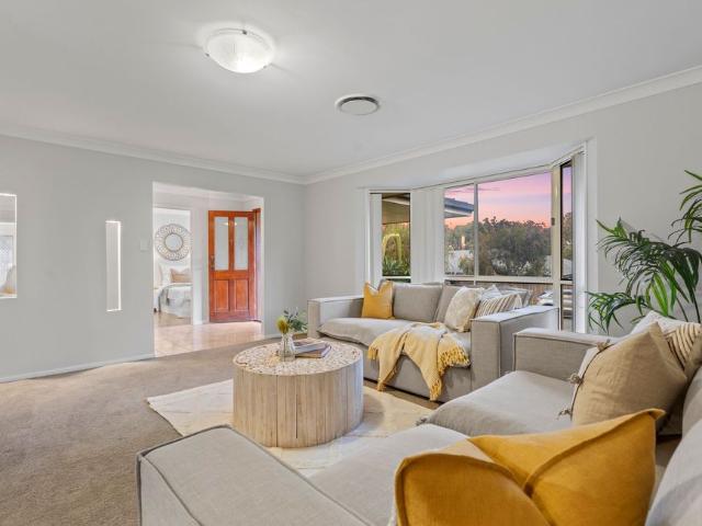 Spacious Family Living with Pool