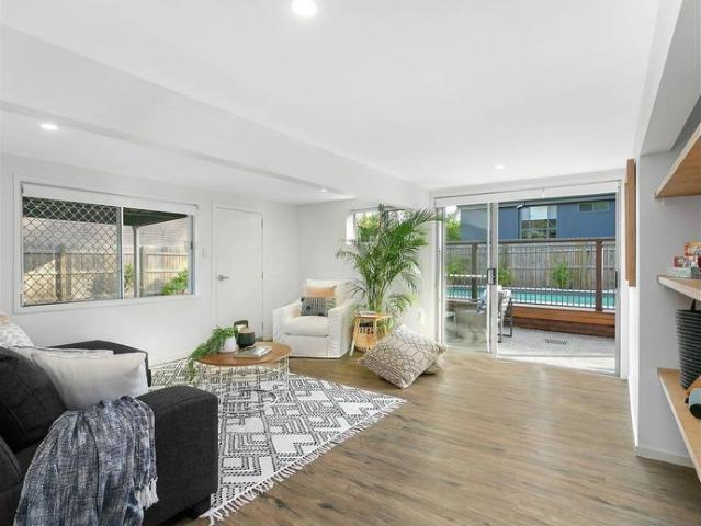 Spacious Family Living with Pool