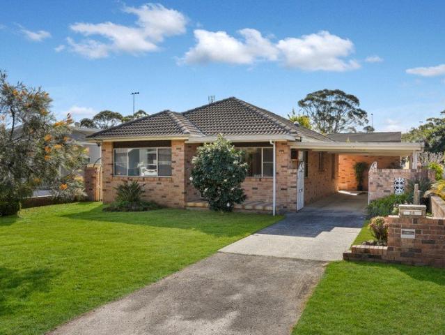 Spacious Family Living with Pool and Versatile Studio