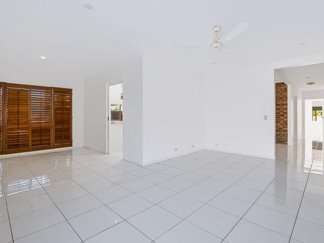 Spacious Family Living with Pool in the Heart of Robina