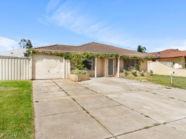 Spacious Family Living with Pool & Multiple Living Areas