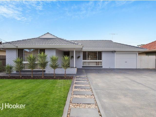Spacious Family Living with Pool & Multiple Living Areas Between the City & the Sea