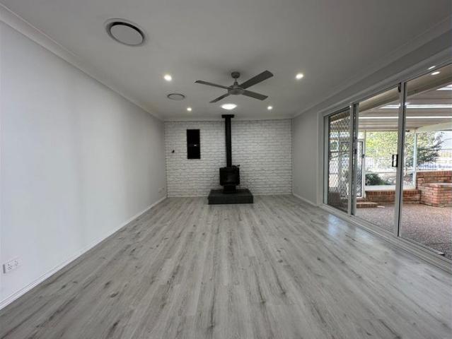 Spacious Family Living with Pool, Multiple Living Areas & Ducted Air Conditioning