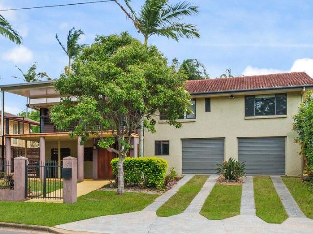 Spacious Family Living with Pool, Multiple Living Areas & Entertaining