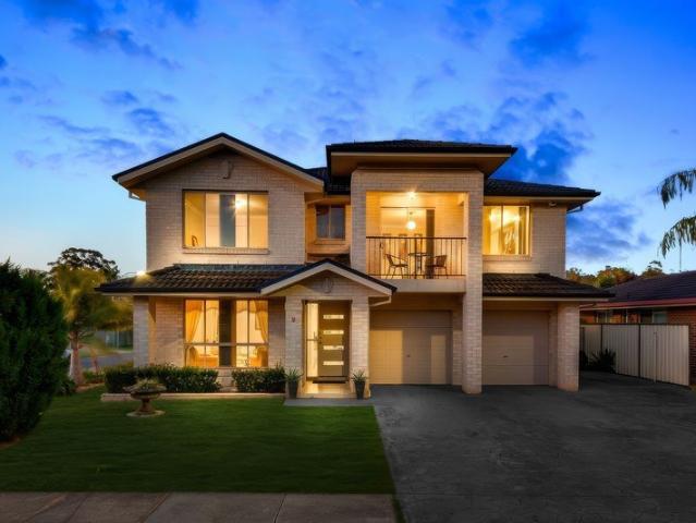 Spacious Family Living with Pool, Solar & Room for Everyone