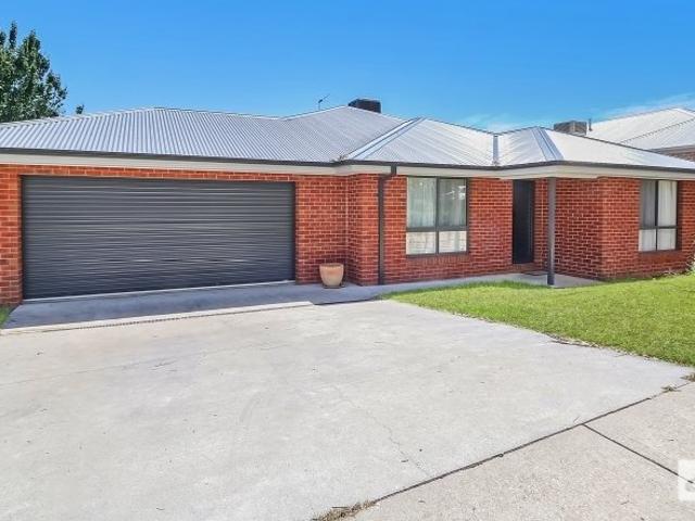 Spacious Family Living with Poolside Appeal