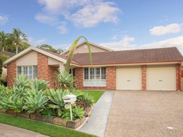 Spacious Family Living with Poolside Appeal