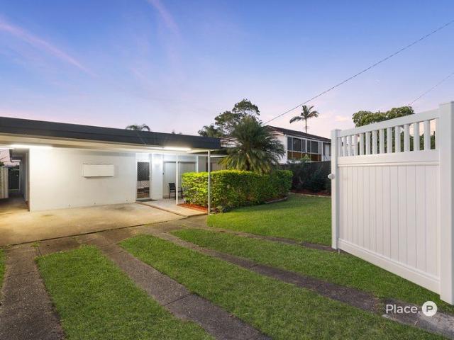 Spacious Family Living with Poolside Entertaining in Prime Sunnybank Hills Location