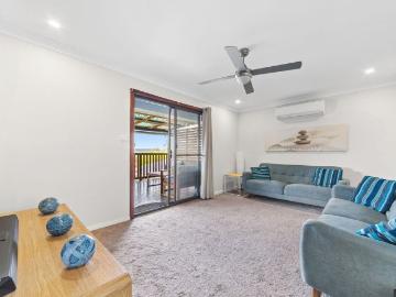 Spacious Family Living With Poolside Entertaining