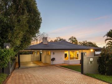 Spacious Family Living with Poolside Entertaining