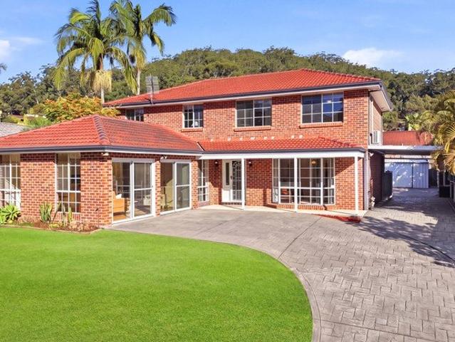 Spacious Family Living with Poolside Entertaining