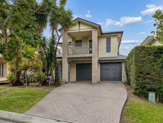 Spacious Family Living with Peaceful Parkland Views!