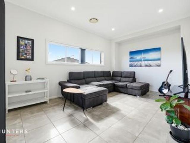 Spacious Family Living with Premium Upgrades & Blue Mountains Views