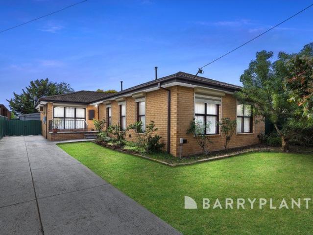 Spacious Family Living with Room to Entertain on Approx. 650m²
