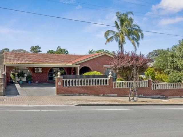 Spacious Family Living with Room to Grow in Sought After Vale Park