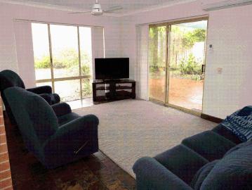 Spacious family living with room for everyone!