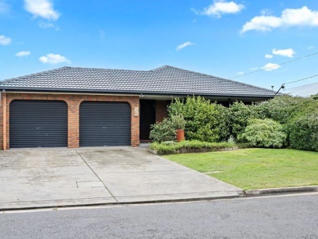 Spacious Family Living with Room for Everyone