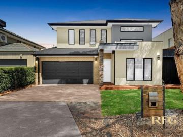 Spacious Family Living with Room for Everyone
