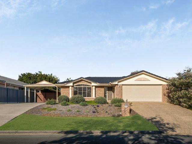 Spacious Family Living with Room for Everyone on Expansive Block!