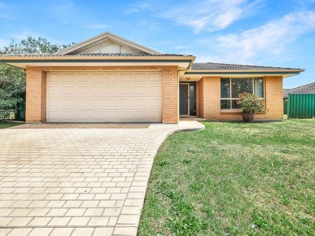 Spacious Family Living With Reserve Outlook