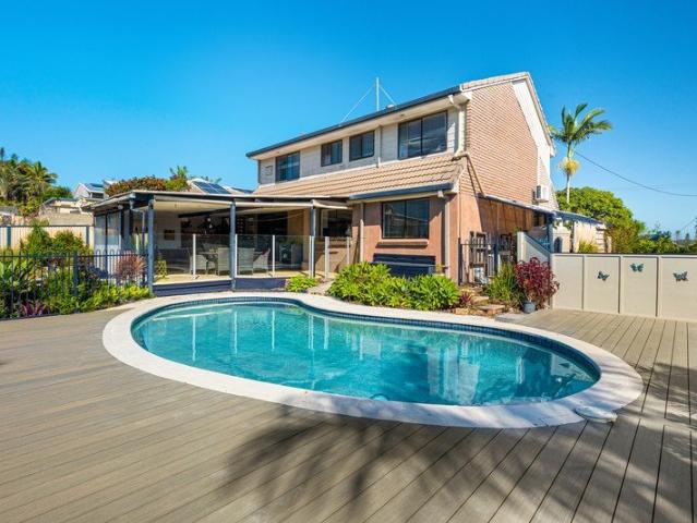 Spacious Family Living with Resort Style Entertaining