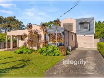 spacious family living with resort style entertaining in the heart of Nowra CBD
