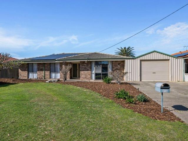 Spacious Family Living with Three Living Areas in Convenient Thornlie