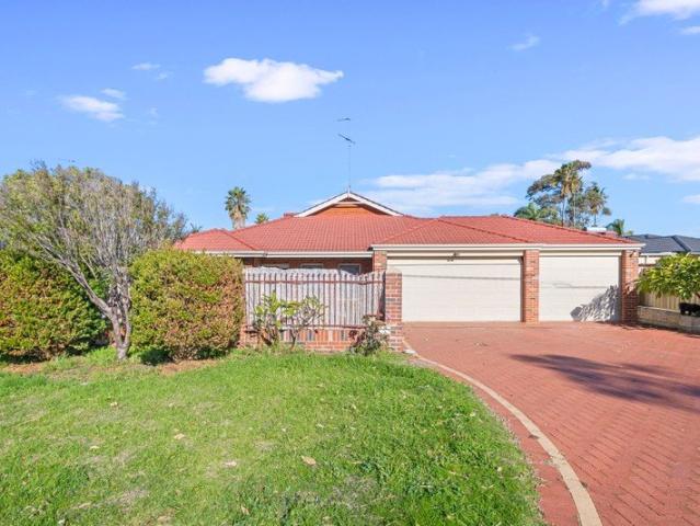Spacious Family Living with Triple Garage in Prime Wannanup