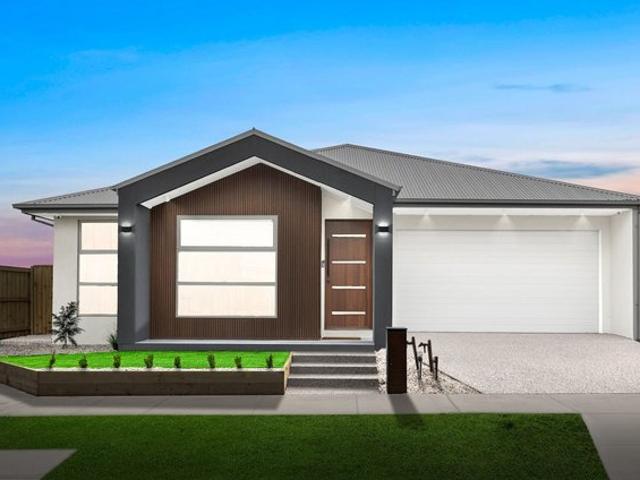Spacious Family Living with Two Kitchens & Alfresco