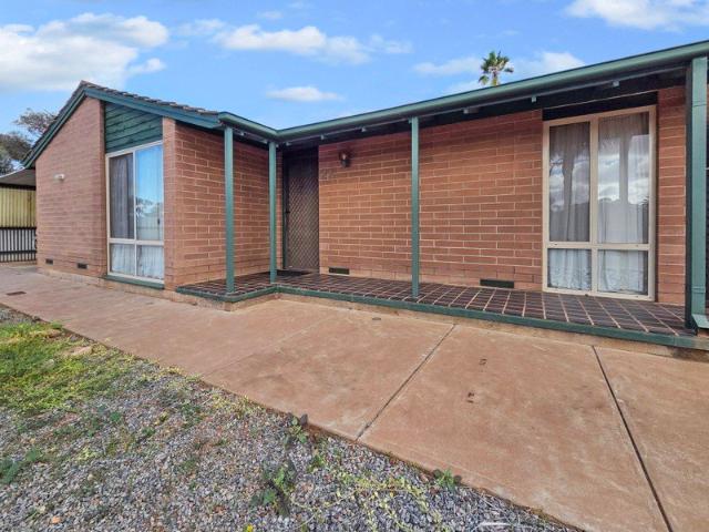 Spacious Family Living with Updated Kitchen & Ultimate Entertainer's Rumpus!