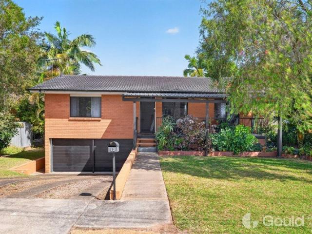 Spacious Family Living with Versatile Downstairs Space