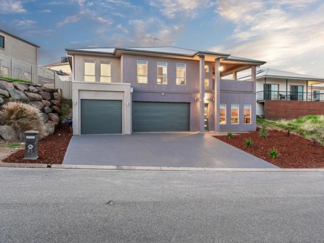 Spacious Family Living with Views in Sheidow Park