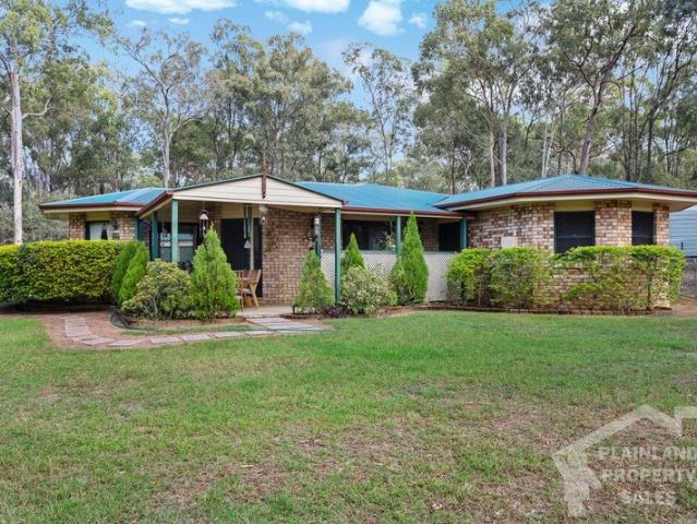 Spacious Family Lifestyle Property with Country Charm