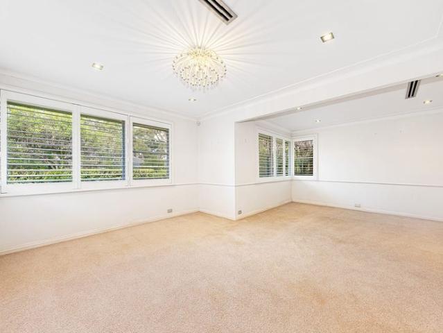 Spacious Family Sanctuary in a Peaceful West Pymble Cul de Sac