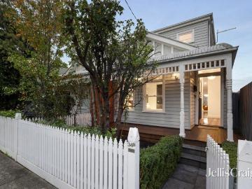 Spacious family sanctuary with a studio & garage