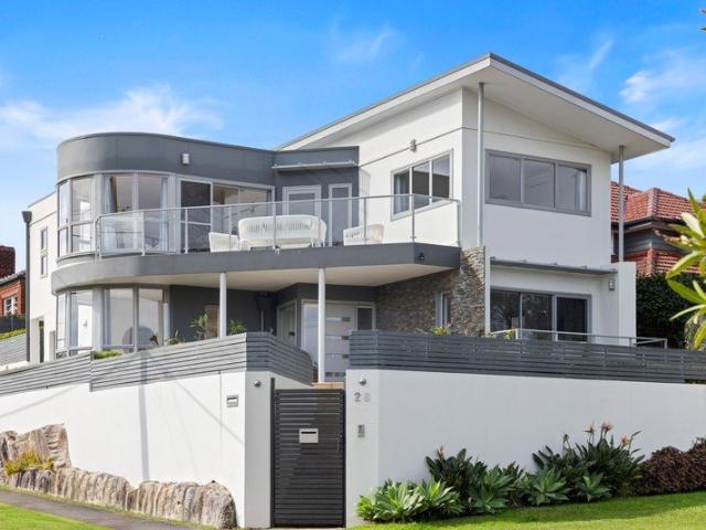 Spacious family sanctuary with pool, entertaining and spectacular skyline views