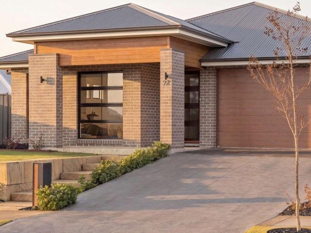 Spacious Family Retreat with Pool and Alfresco Entertaining