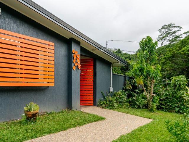 Spacious Family Retreat with Pool in Peaceful Bayview Heights