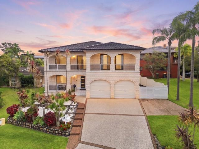 Expansive Family Living in a Sought After Coastal Setting