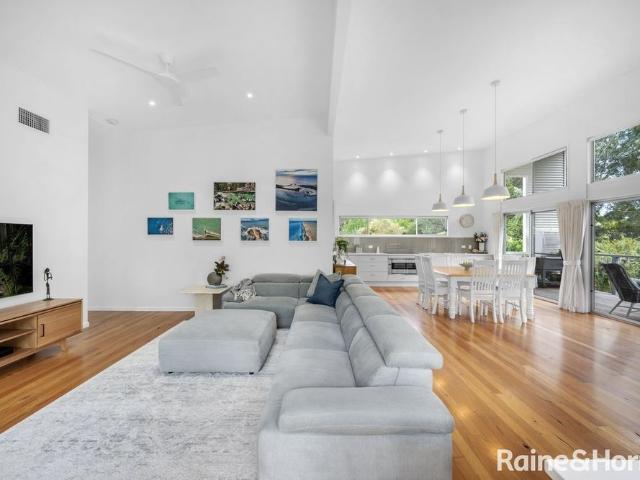 Spacious Family Retreat in Sought After Cambewarra Village