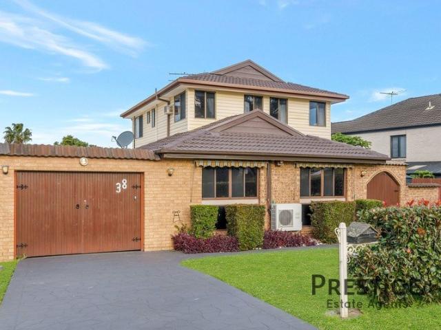 Spacious Family Residence!