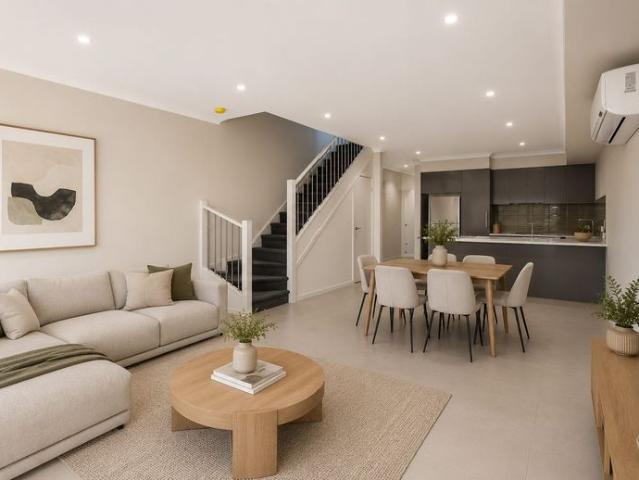 Spacious Family Townhouse in Quiet Court Location