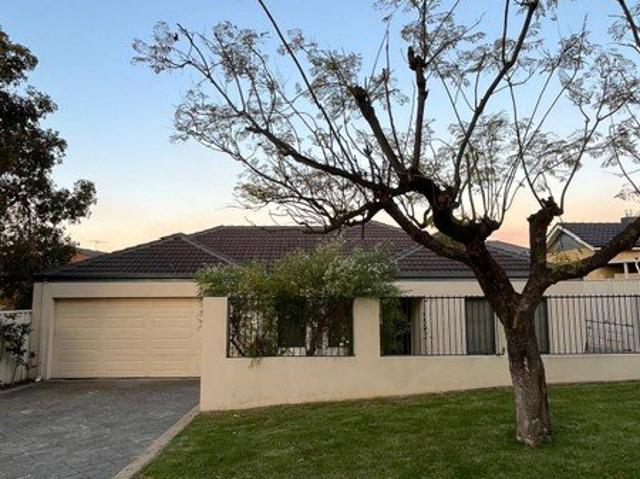 SPACIOUS FAMILY VILLA IN A HIGHLY SOUGHT AFTER LOCATION