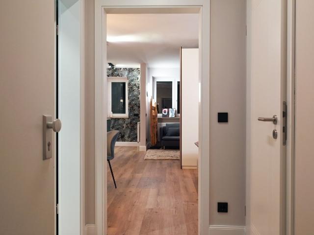 Spacious, fantastic studio with nice city view, Munchen Amsterdam Apartments for Rent