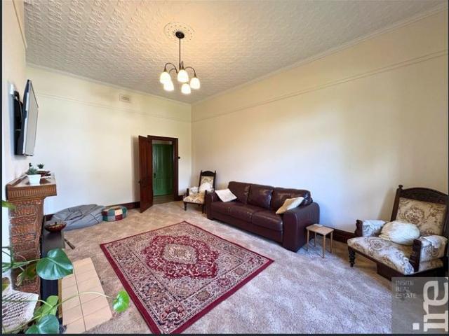 Spacious Farm Style Living in Sought After Milawa!