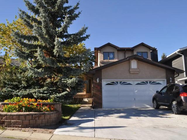 Spacious first floor with Park View for Rent Macewan community