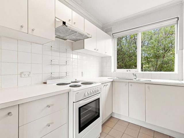 Spacious First Floor One Bedroom Apartment